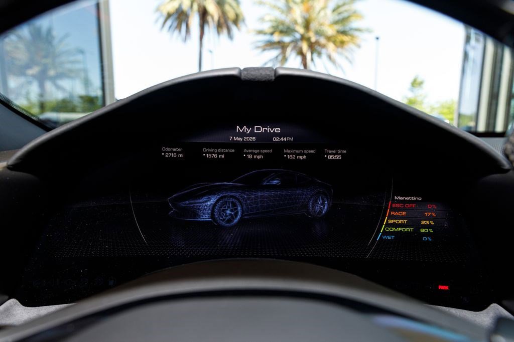 Used 2022 Ferrari Roma RWD image 32