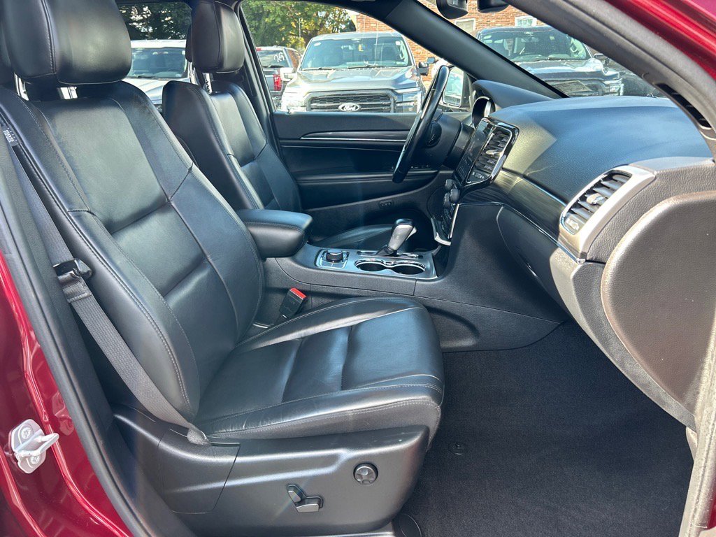 Used 2021 Jeep Grand Cherokee Limited image 19