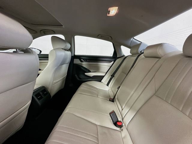 Used 2018 Honda Accord Touring image 26