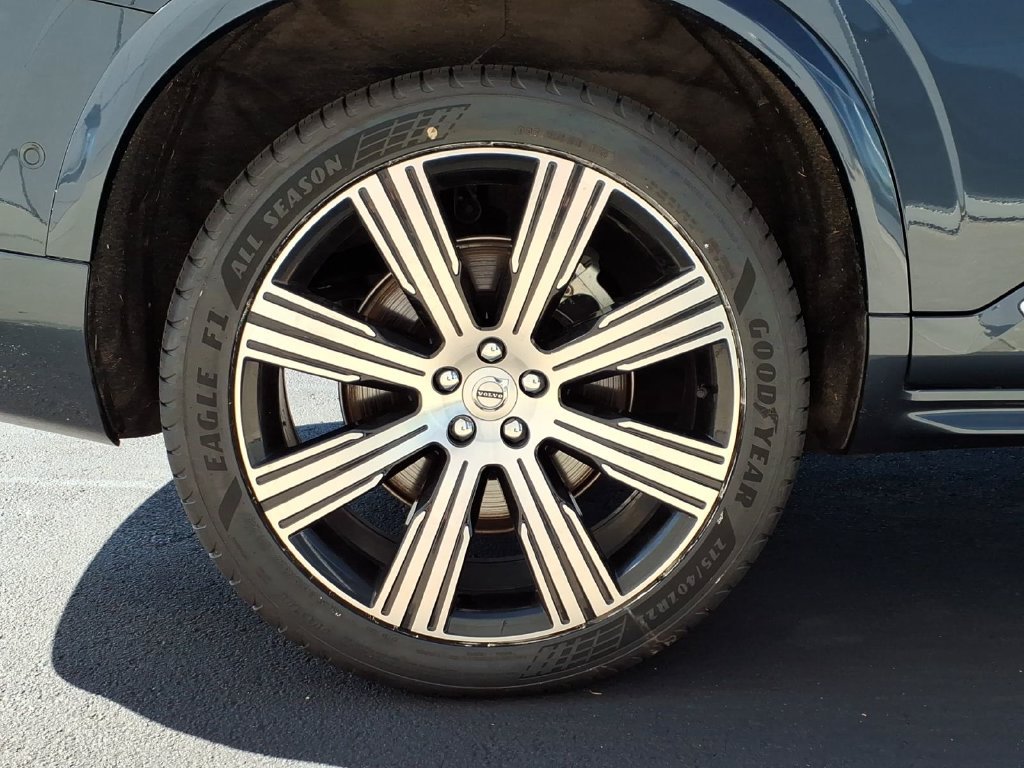 Certified 2024 Volvo XC90 T8 Ultimate w/ Protection Package Premier AWD/4WD image 6