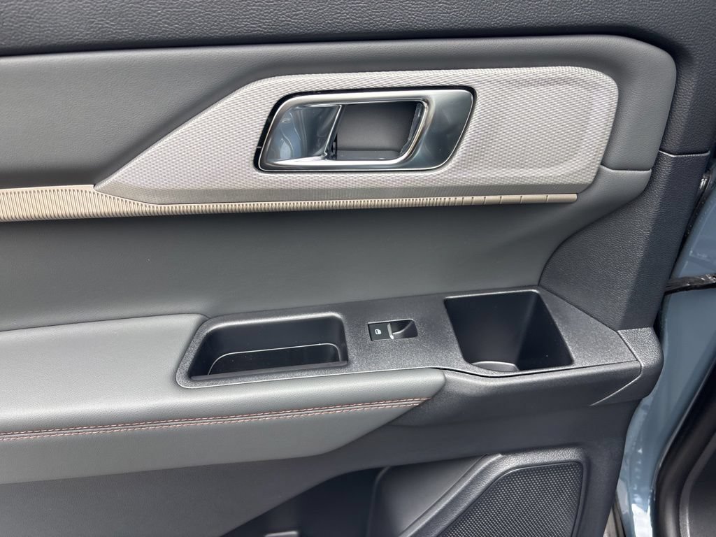 New 2026 Ford Explorer Active w/ Active Comfort Package RWD image 21