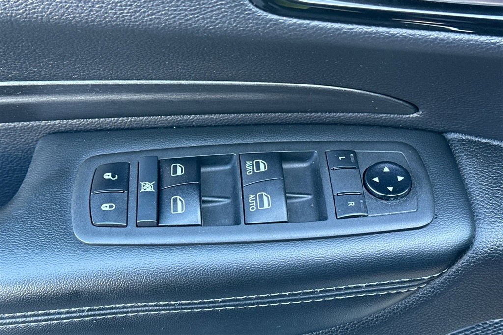 Used 2021 Dodge Durango SXT w/ 3rd Row Seating Group image 14