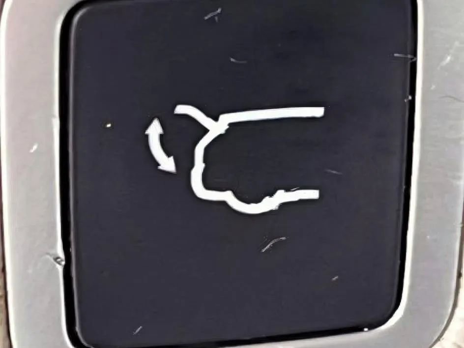 Used 2019 Chrysler Pacifica Touring-L Plus image 16