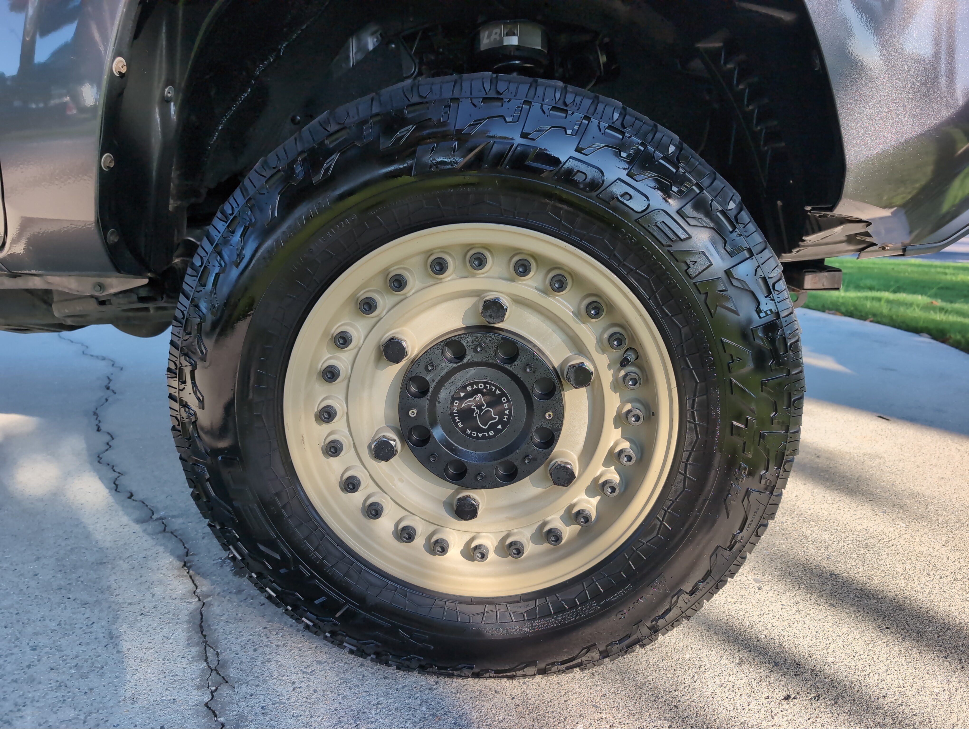 Used 2016 Toyota Tacoma SR5 w/ Towing Package RWD image 13