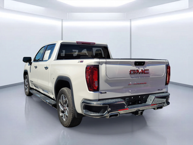 Used 2023 GMC Sierra 1500 SLT w/ SLT Premium Plus Package AWD/4WD image 3