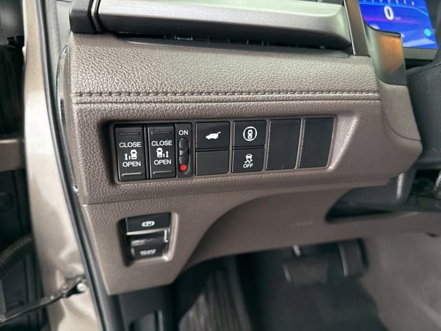 Certified 2023 Honda Odyssey EX-L image 9