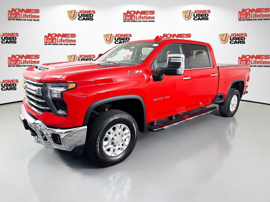 Used 2024 Chevrolet Silverado 3500 LTZ w/ LTZ Convenience Package image 14