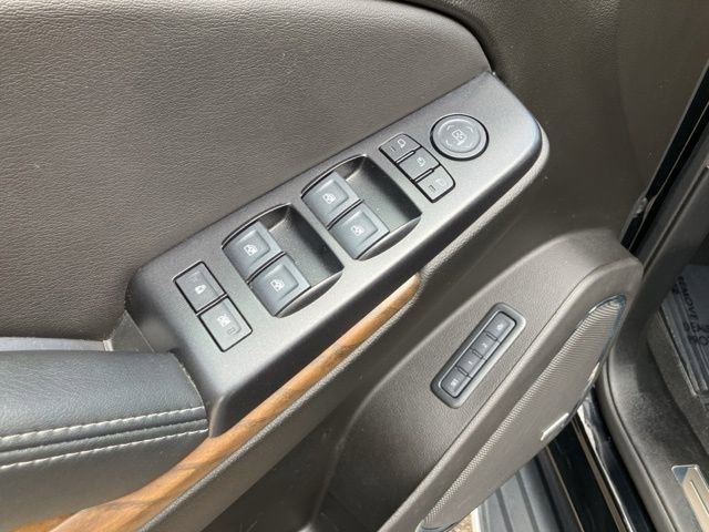 Used 2020 GMC Yukon XL Denali w/ Open Road Package image 10