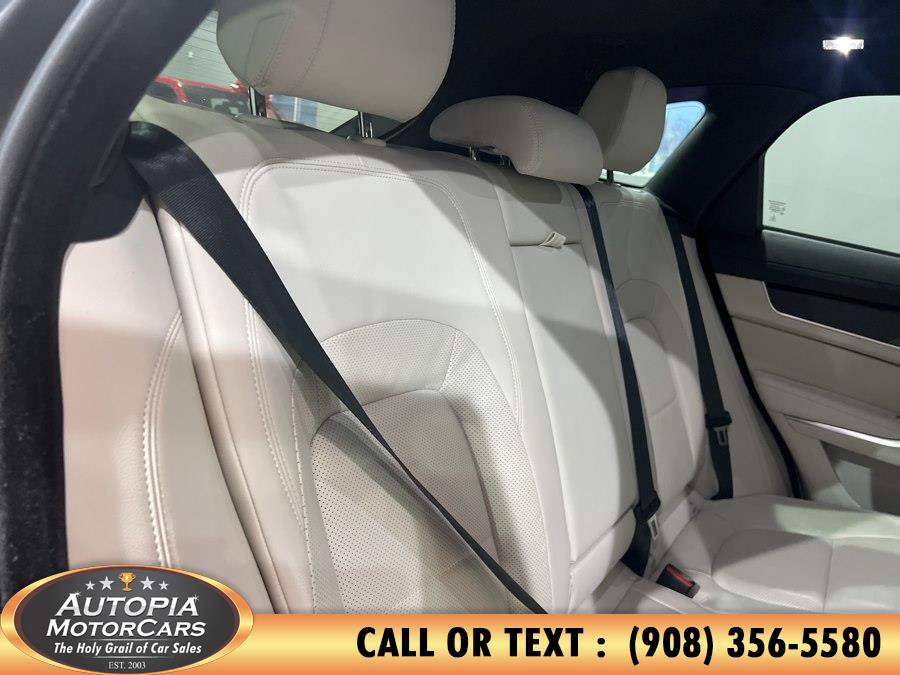 Used 2023 Jaguar F-PACE S AWD/4WD image 15