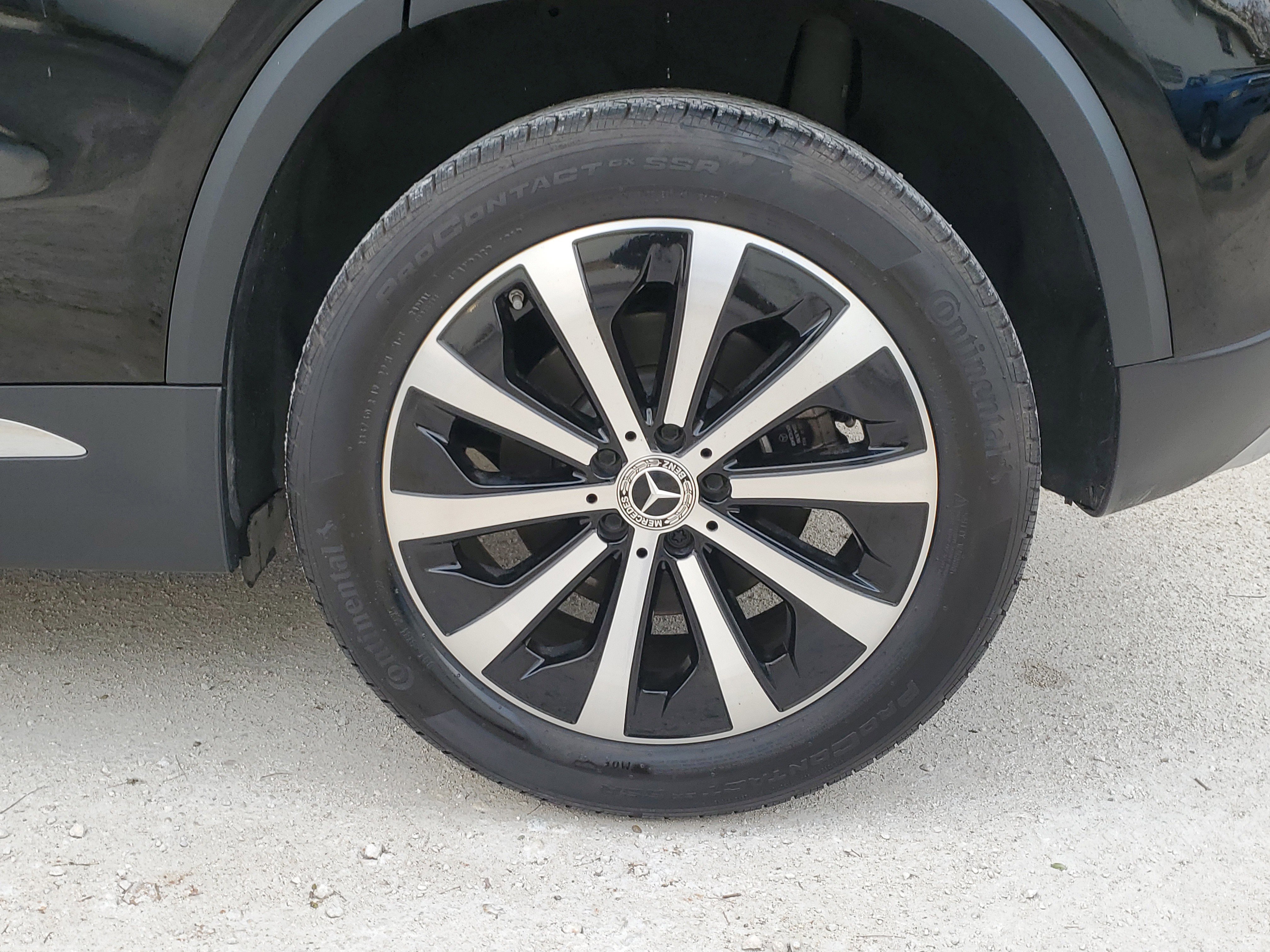 Used 2023 Mercedes-Benz GLA 250 w/ Premium Package image 7