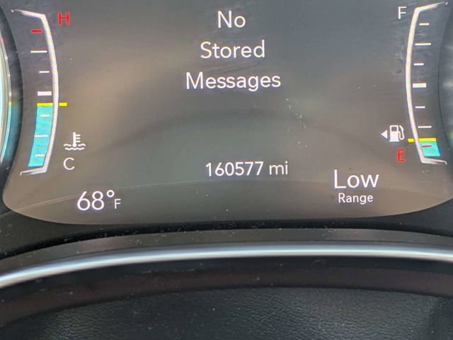 Used 2020 Chrysler Pacifica Limited FWD image 32