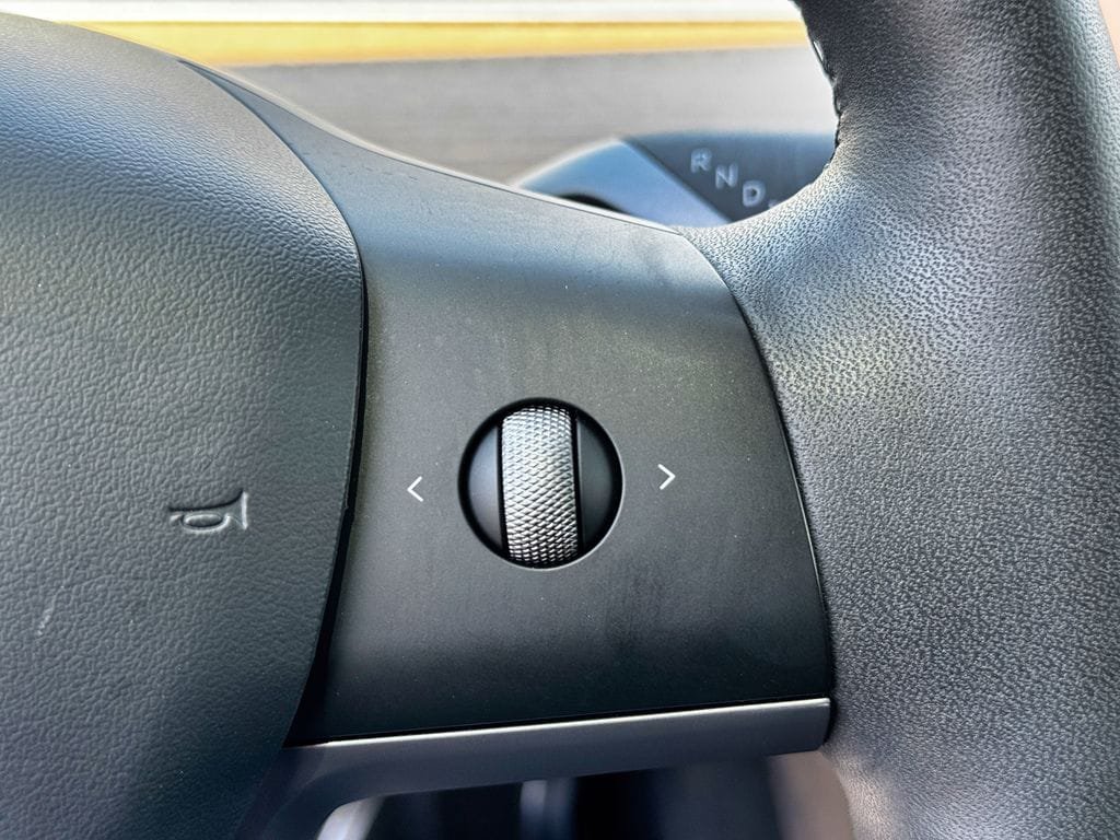 Used 2024 Tesla Model Y Long Range RWD image 46