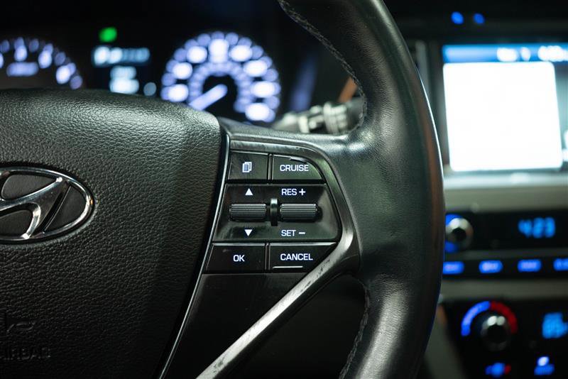 Used 2015 Hyundai Sonata Limited w/ Option Group 05 image 25