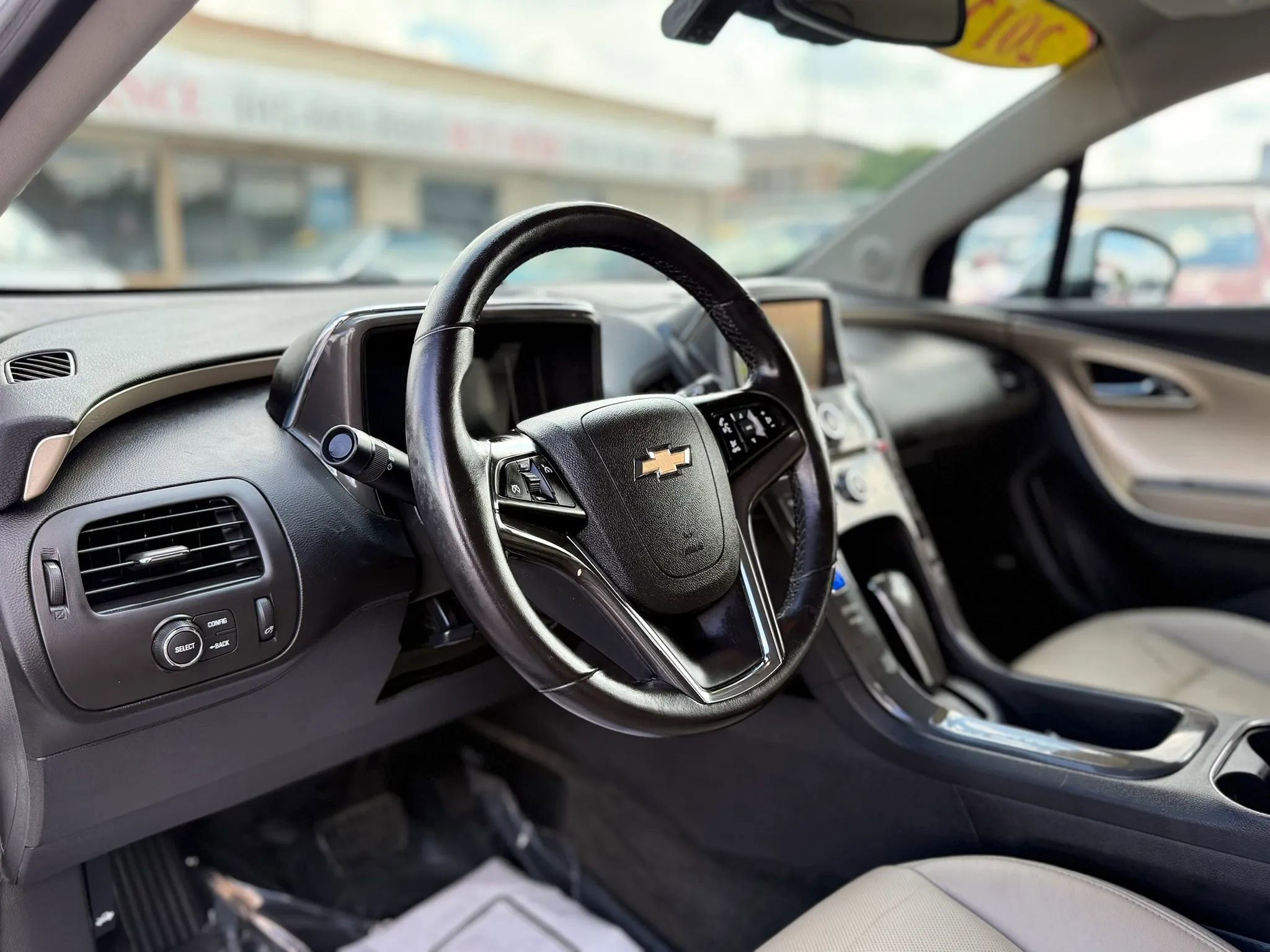 Used 2012 Chevrolet Volt Premium w/ Premium Trim Package FWD image 28