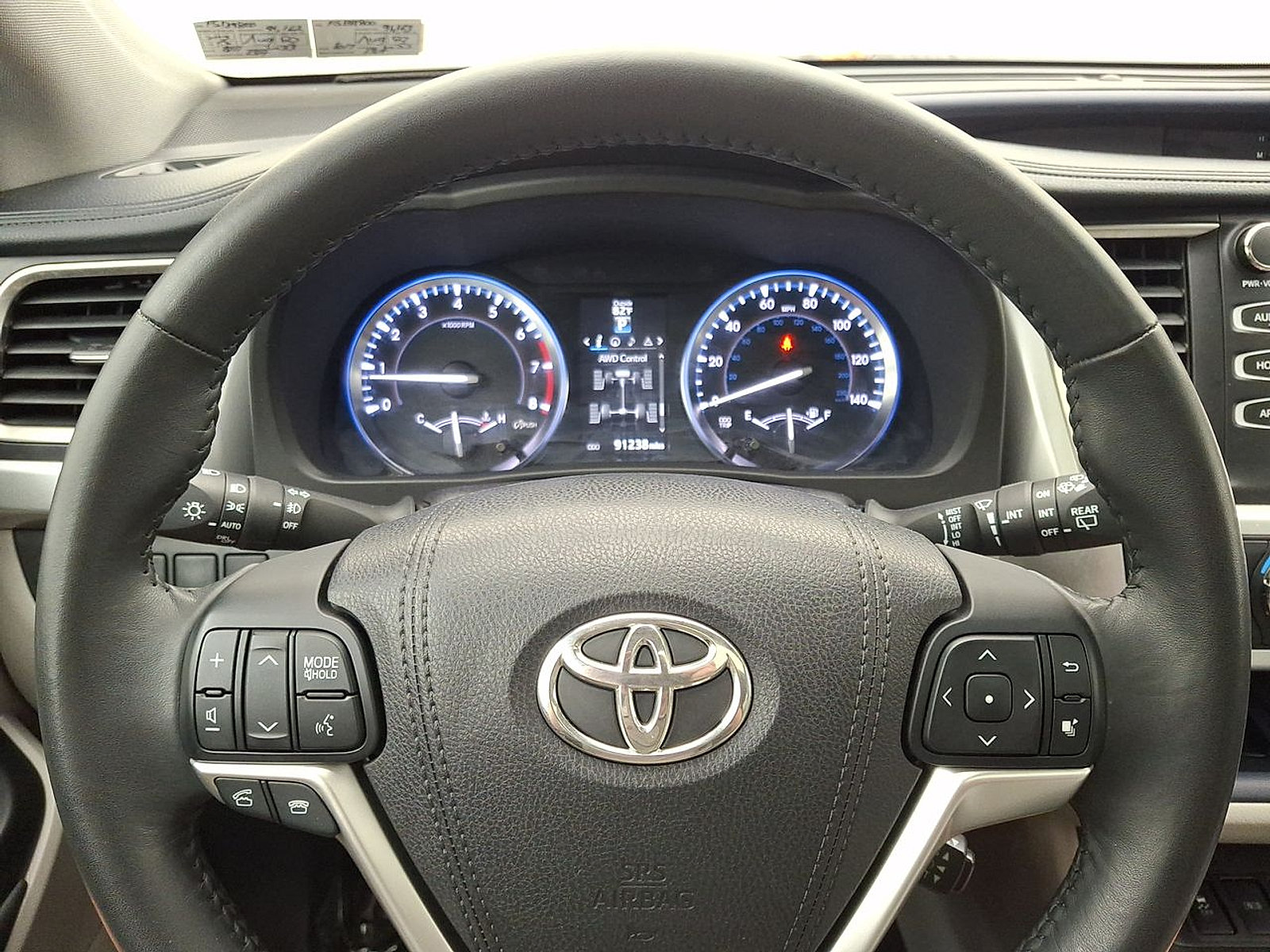 Used 2015 Toyota Highlander XLE AWD/4WD image 19