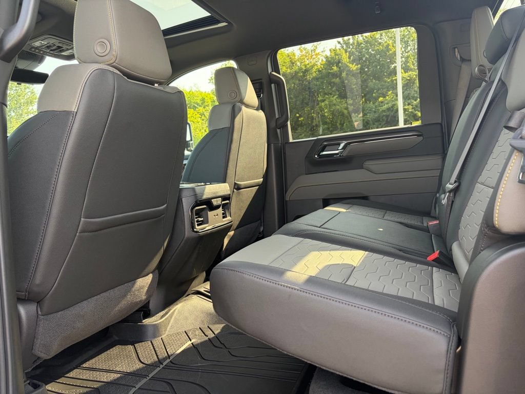 New 2026 Chevrolet Silverado 2500 ZR2 AWD/4WD image 17