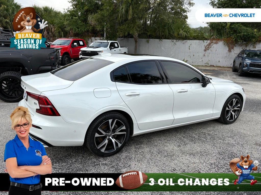 Used 2022 Volvo S60 B5 R-Design w/ Advanced Package FWD image 7