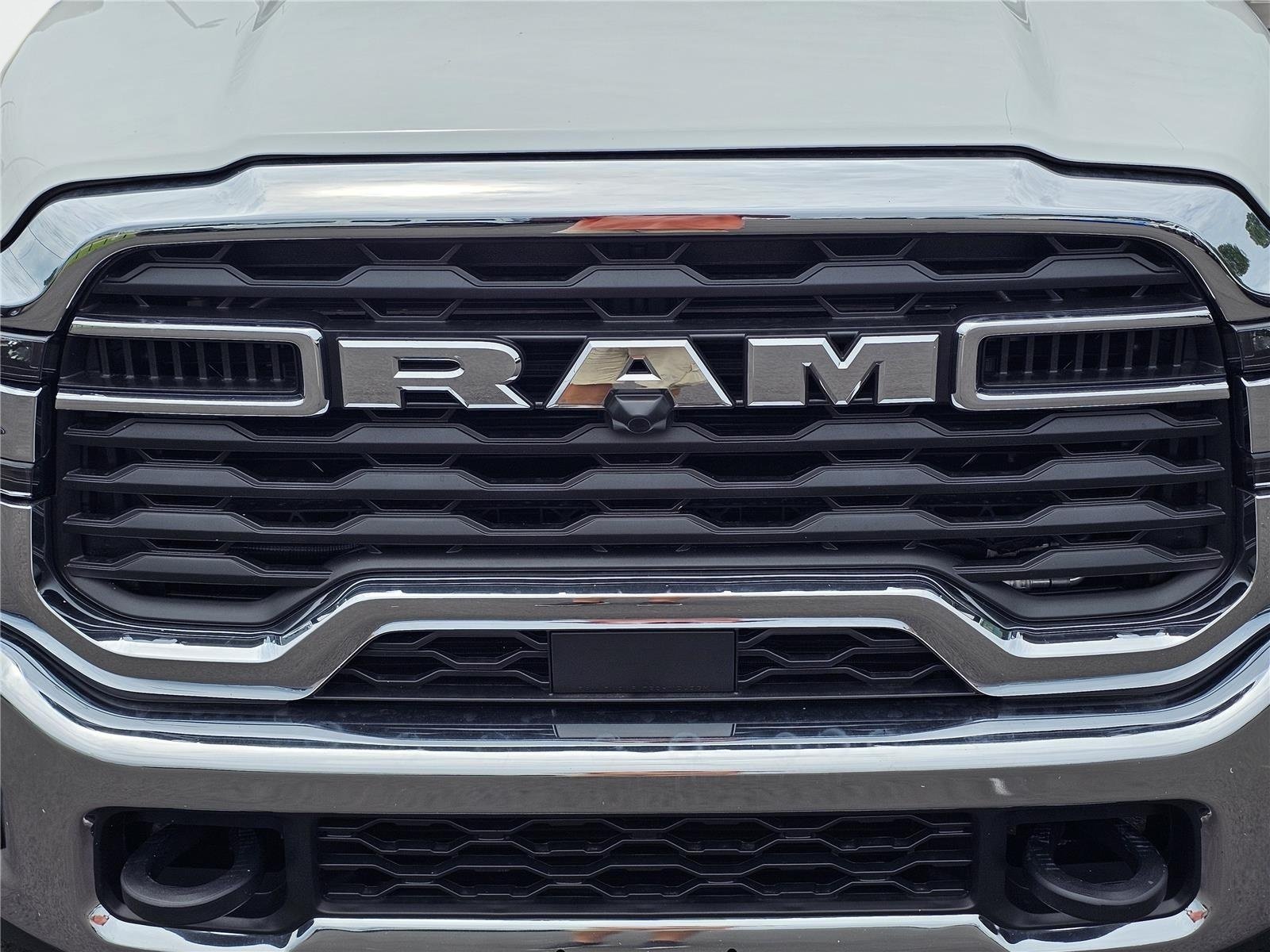 New 2026 RAM 4500 Tradesman w/ Chrome Appearance Group AWD/4WD image 3