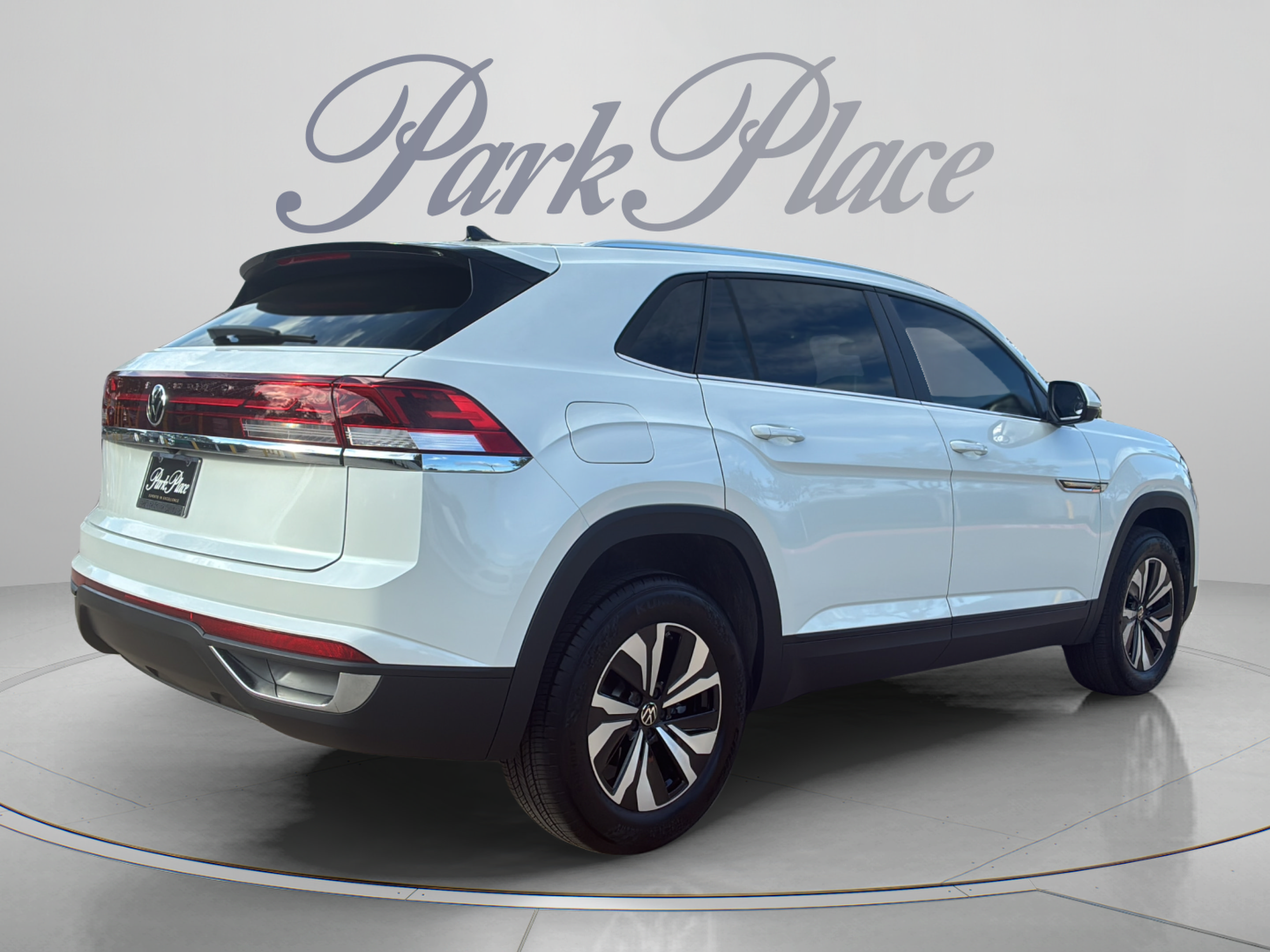 Used 2026 Volkswagen Atlas Cross Sport SE FWD image 5