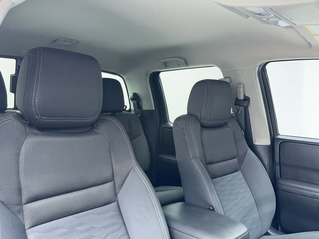Used 2023 Nissan Frontier SV w/ SV Convenience Package image 45
