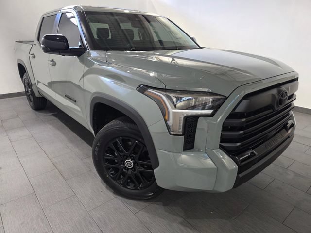Used 2024 Toyota Tundra Limited AWD/4WD image 7