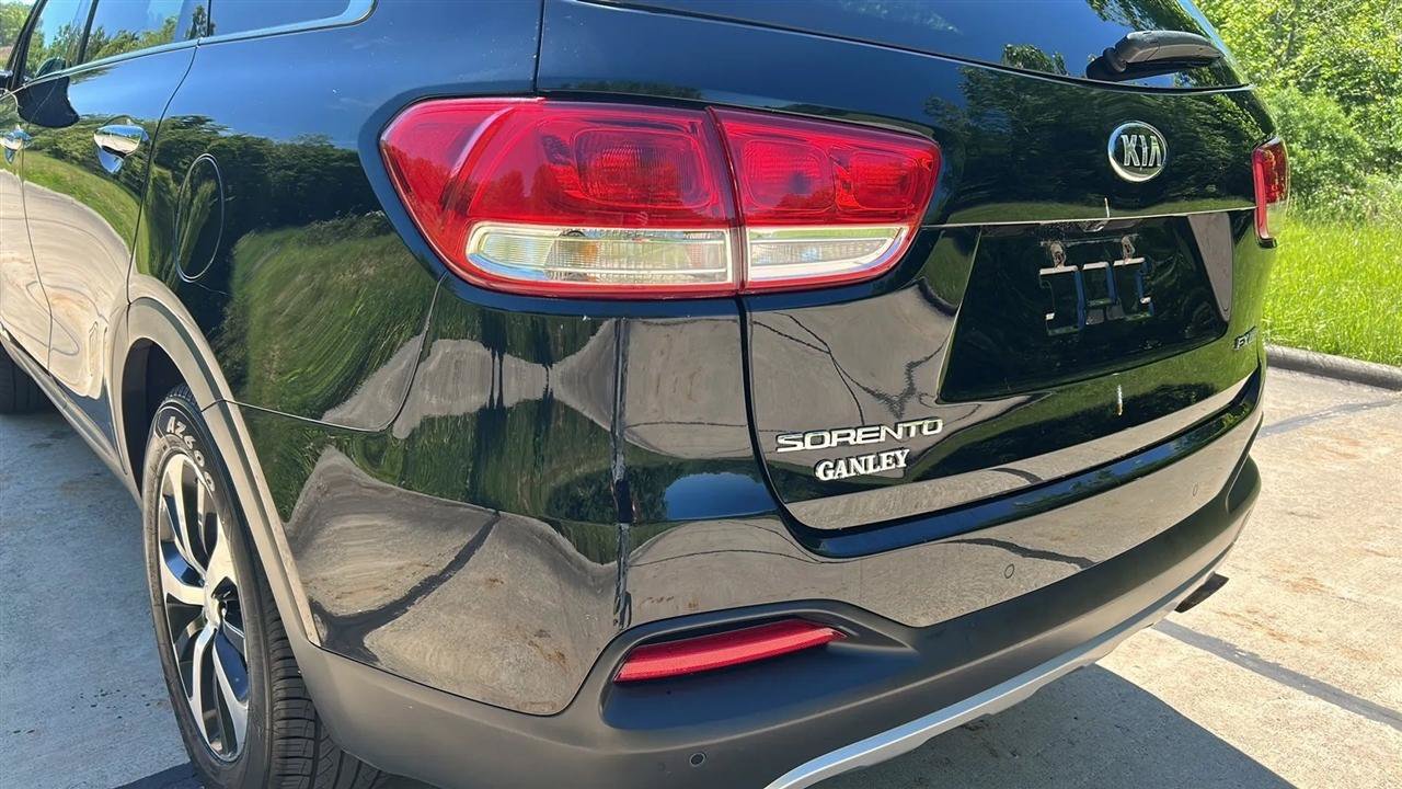 Used 2016 Kia Sorento EX AWD/4WD image 10