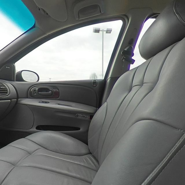 Used 1999 Chrysler Concorde LXi image 23