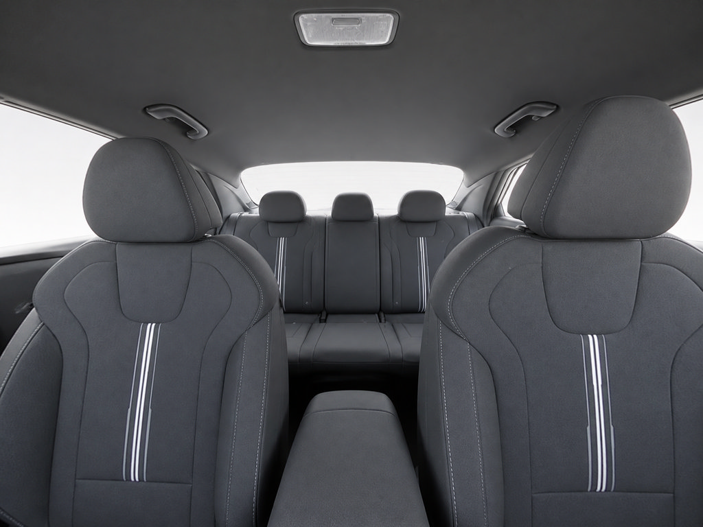 New 2026 Hyundai Elantra SEL Sport FWD image 13