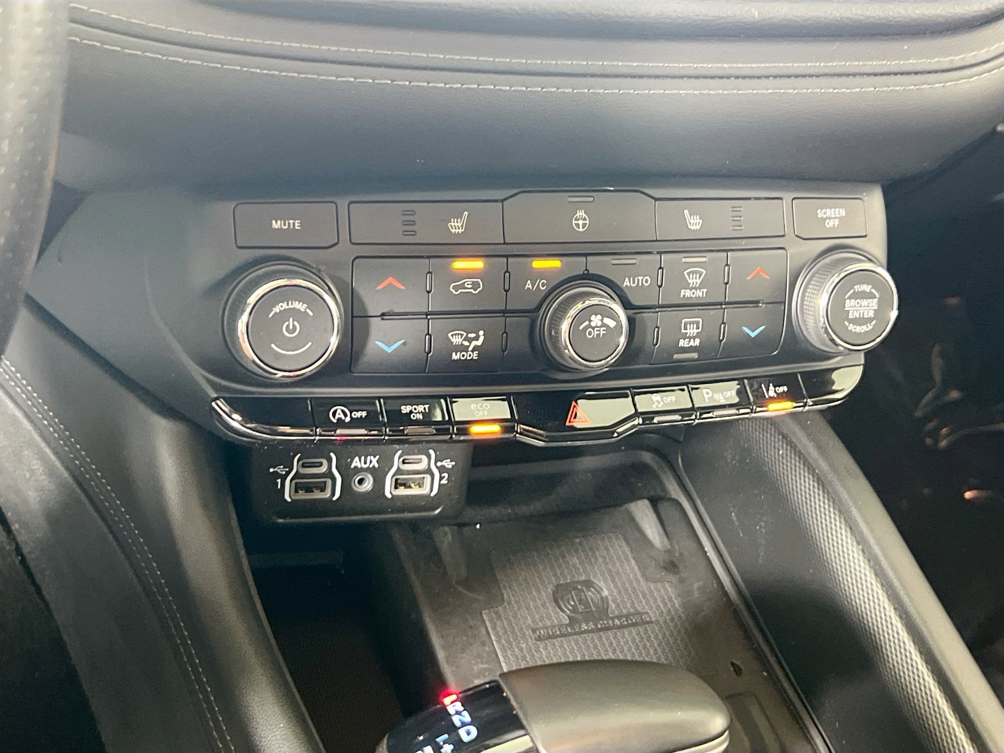 Used 2022 Dodge Durango GT image 15