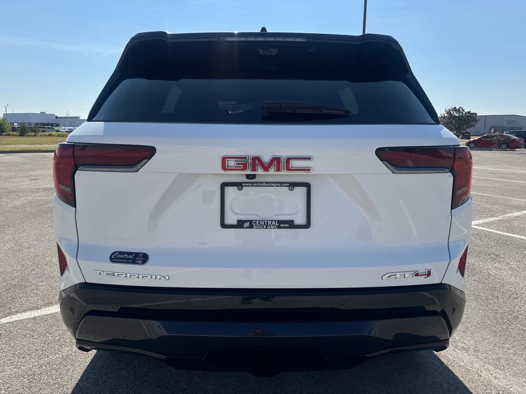Used 2026 GMC Terrain AT4 w/ Convenience Package III AWD/4WD image 5