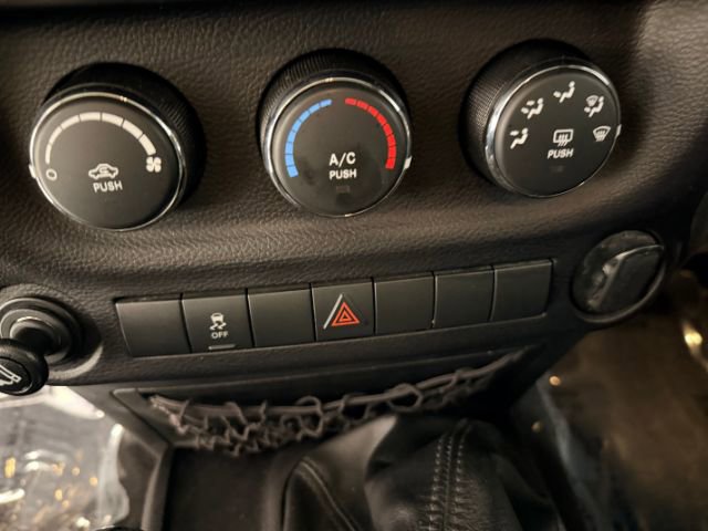 Used 2016 Jeep Wrangler Unlimited Sport w/ Connectivity Group image 24