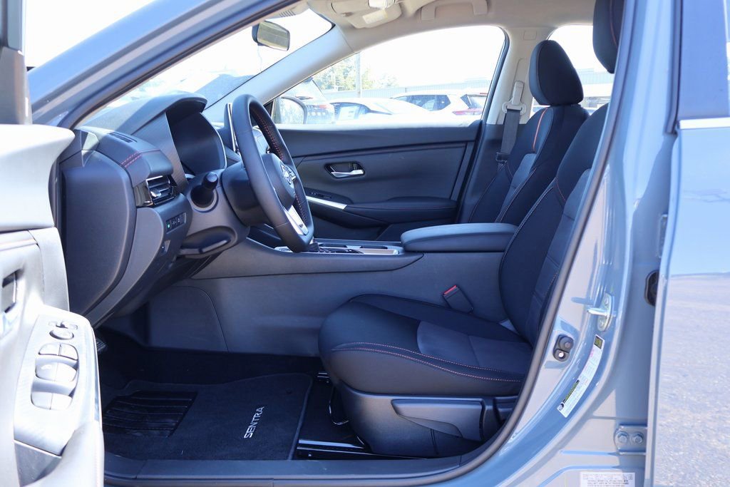 New 2025 Nissan Sentra SR image 7