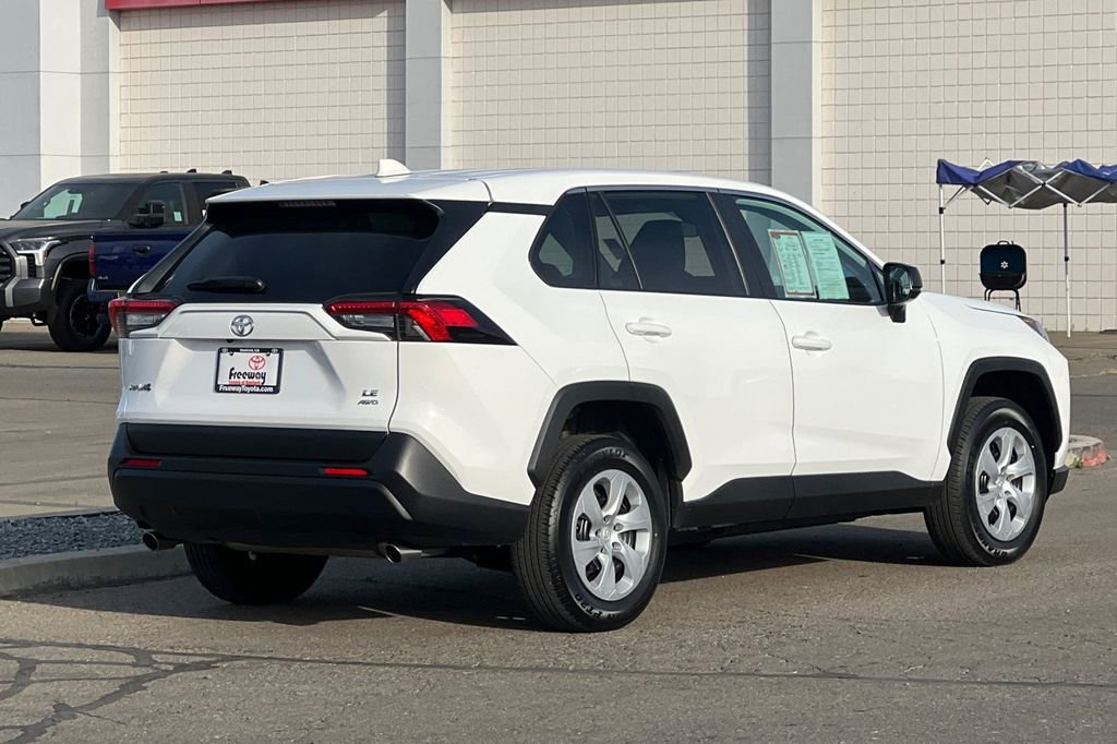 Certified 2025 Toyota RAV4 LE image 5