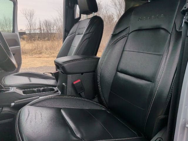 Used 2022 Jeep Wrangler Unlimited Sahara AWD/4WD image 14
