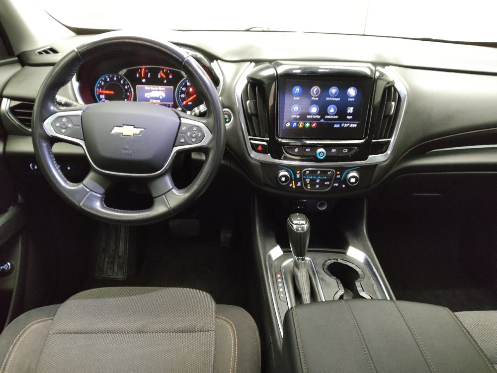 Used 2020 Chevrolet Traverse LT image 22