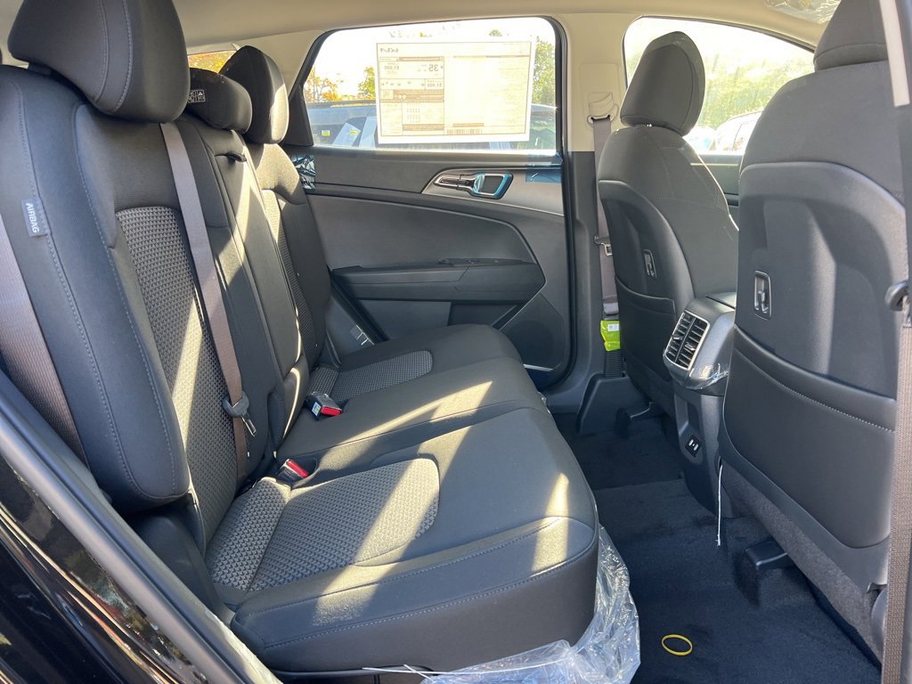 New 2026 Kia Sportage S image 13