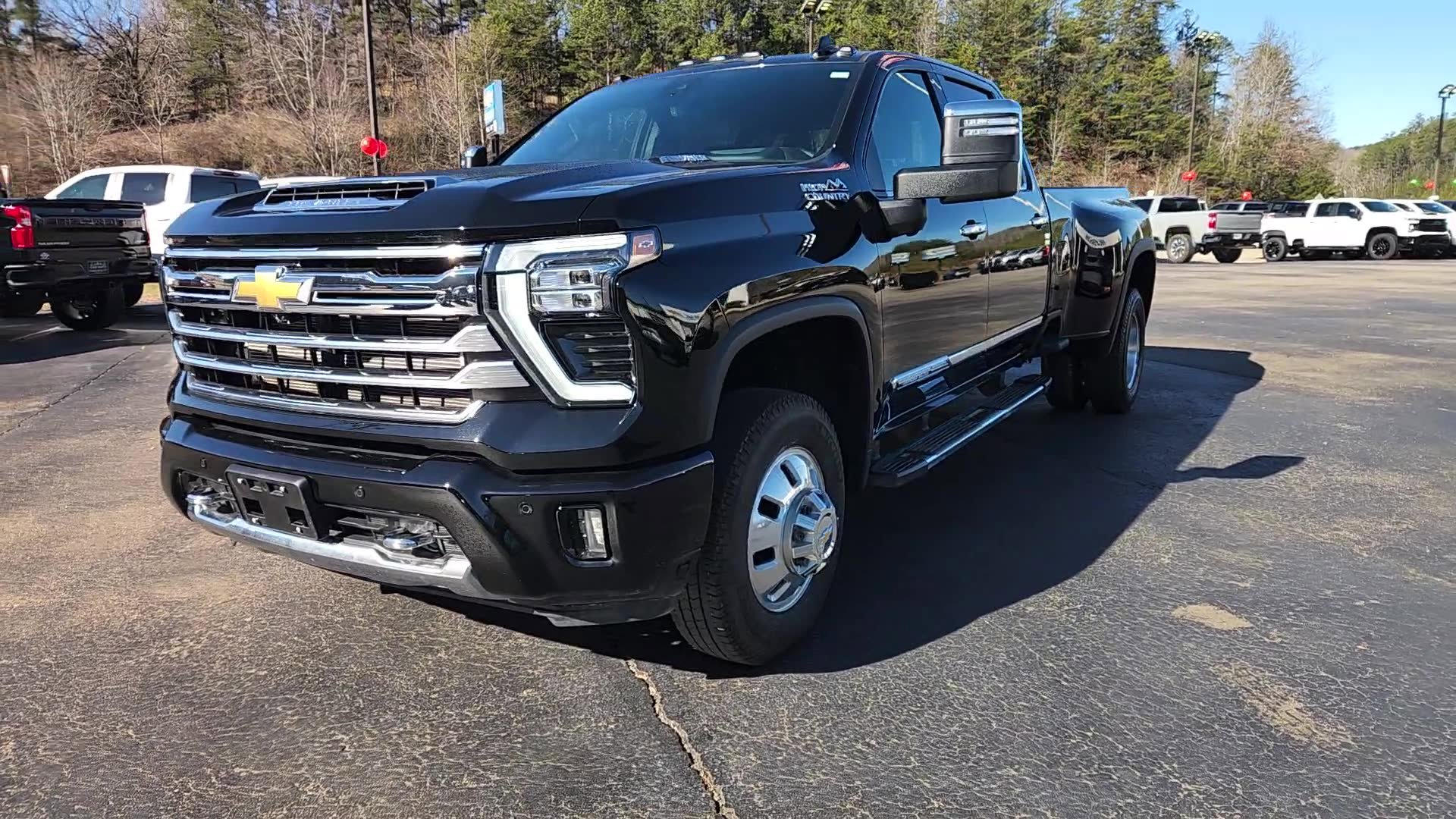 Used 2025 Chevrolet Silverado 3500 High Country w/ High Country Premium Package image 11