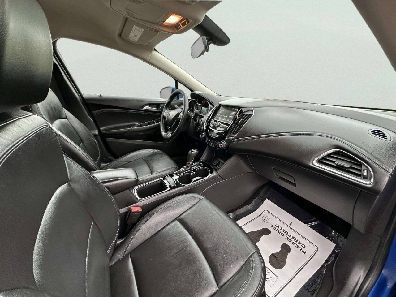 Used 2017 Chevrolet Cruze Premier FWD image 17