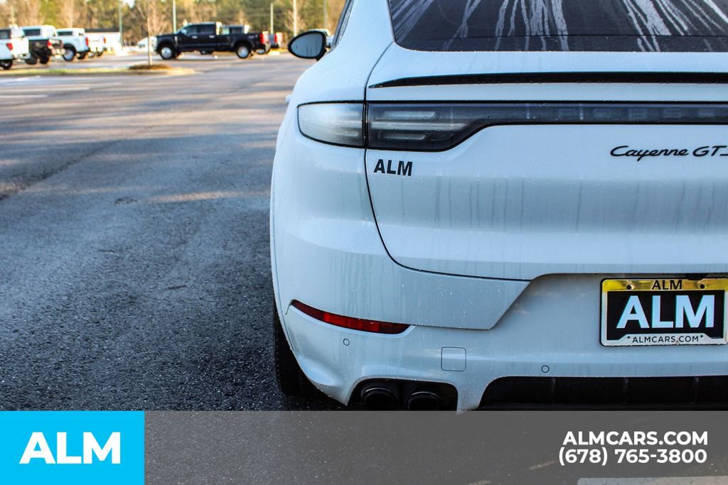 Used 2023 Porsche Cayenne GTS image 12