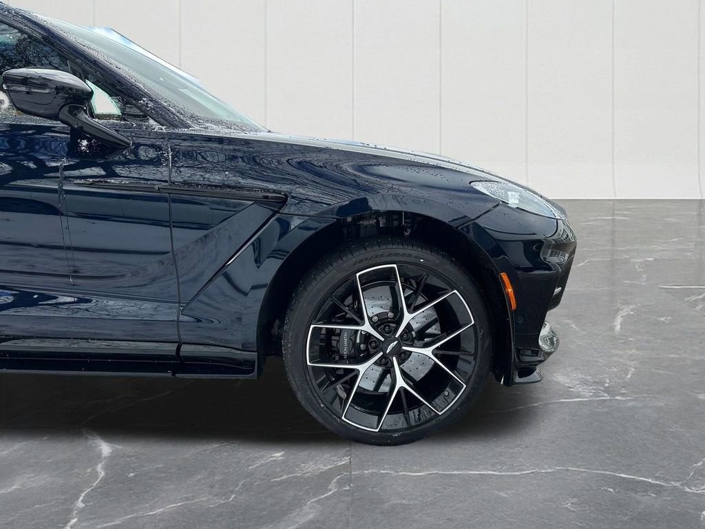 New 2026 Aston Martin DBX 707 image 12