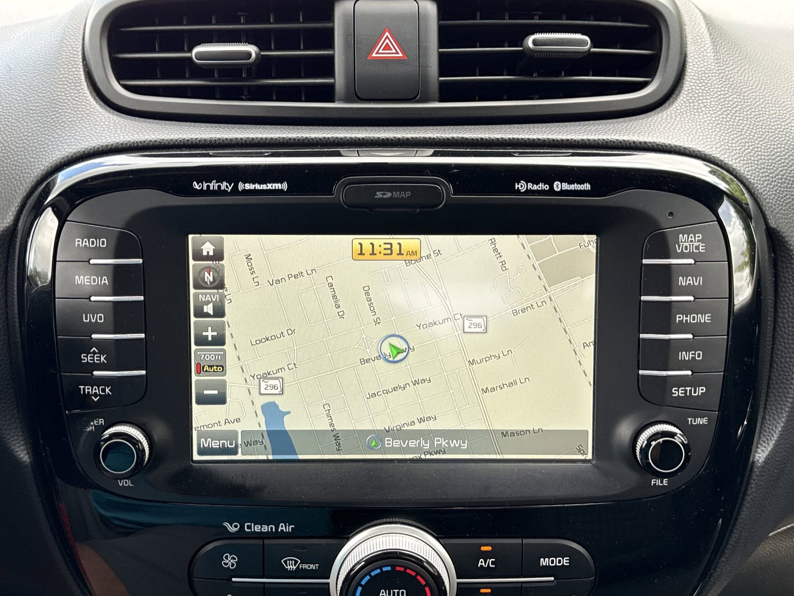 Used 2015 Kia Soul ! w/ Sun & Sound Package FWD image 22