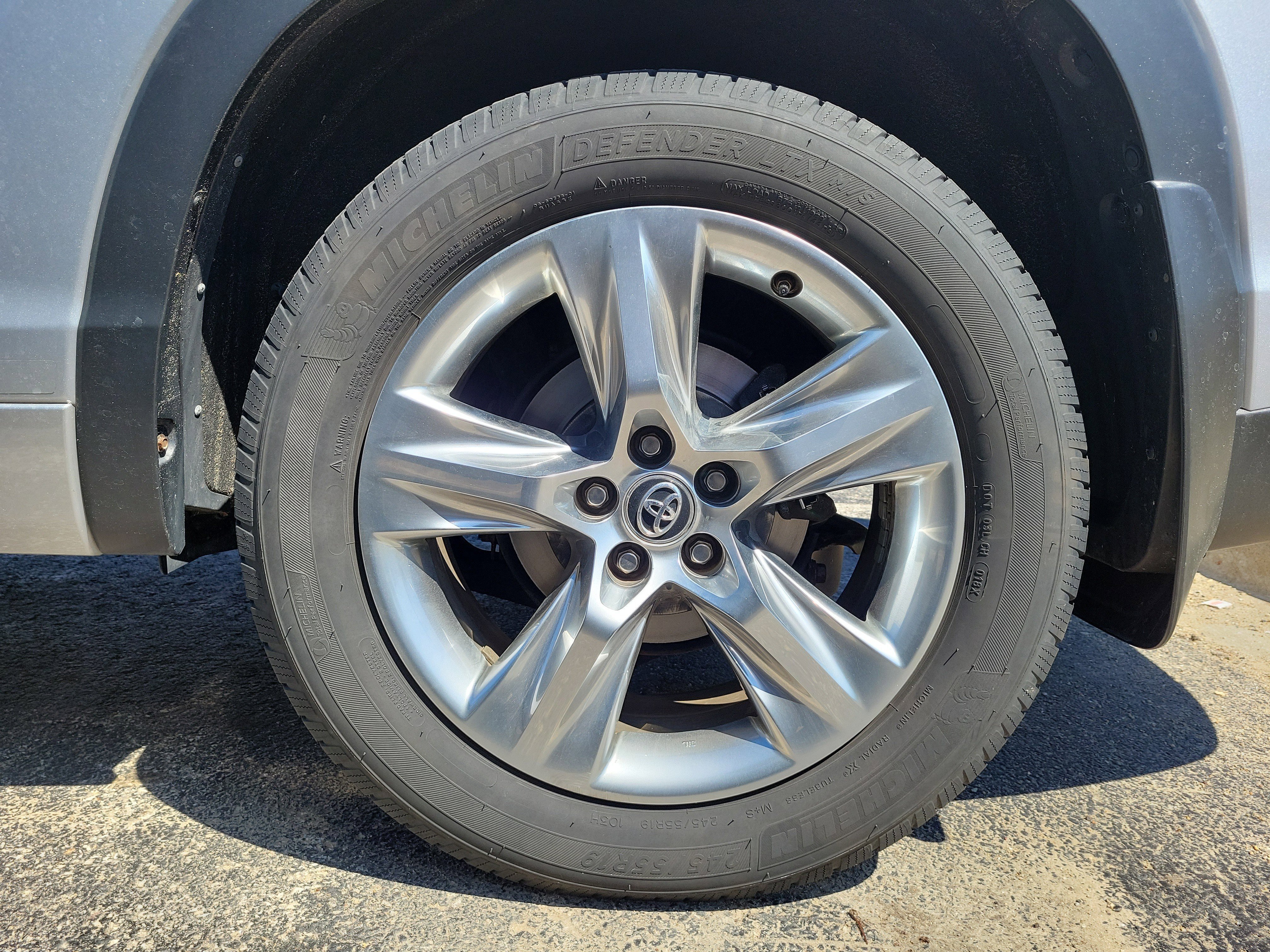 Used 2016 Toyota Highlander Limited image 5