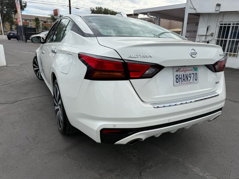 Used 2019 Nissan Altima 2.5 Platinum AWD/4WD image 8