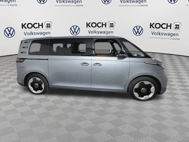 New 2025 Volkswagen ID. Buzz Pro S RWD image 11