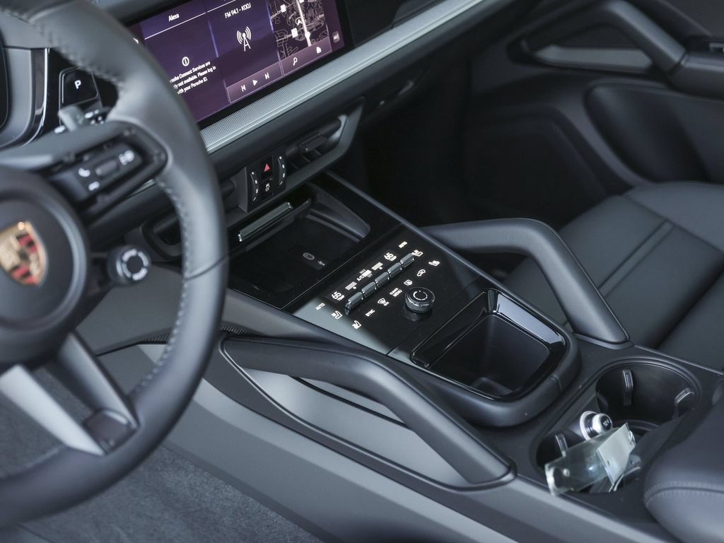 New 2026 Porsche Cayenne AWD/4WD image 24