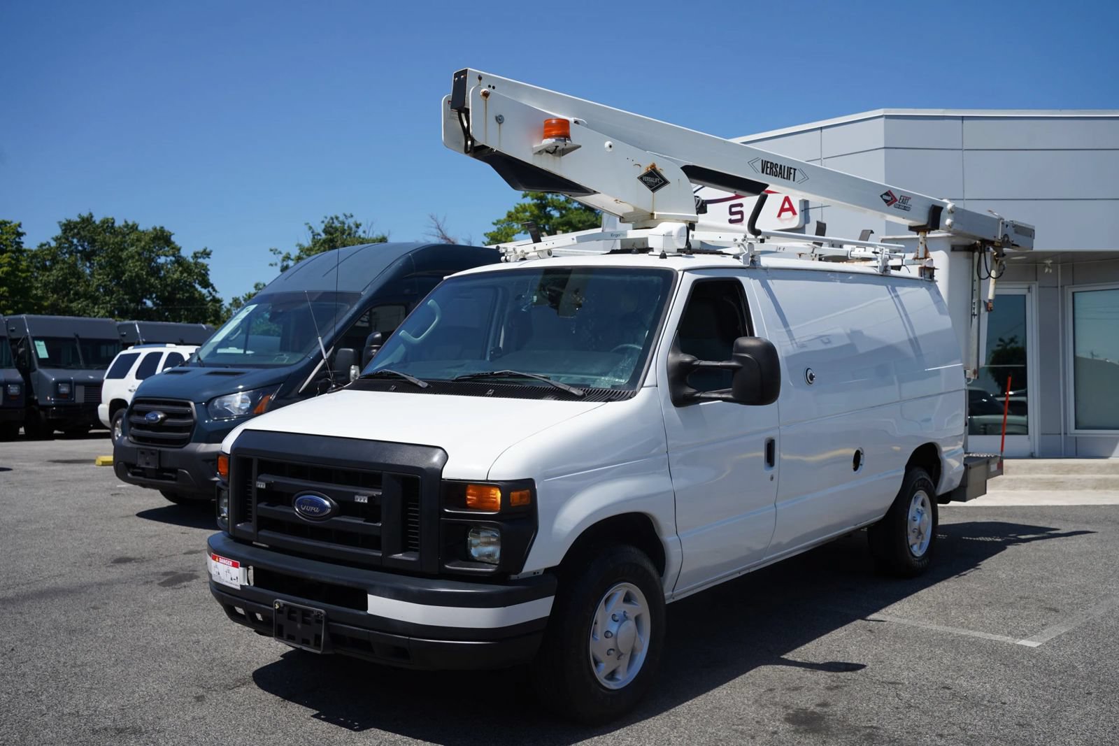 Used 2013 Ford E-350 and Econoline 350 Super Duty RWD image 5