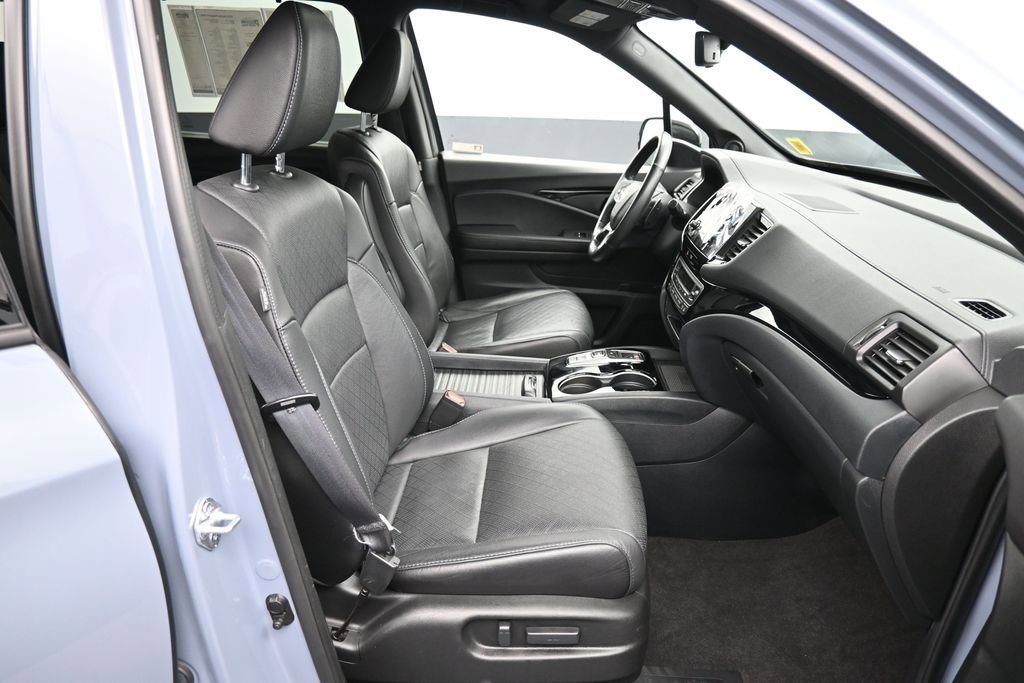 Certified 2023 Honda Passport Elite image 25