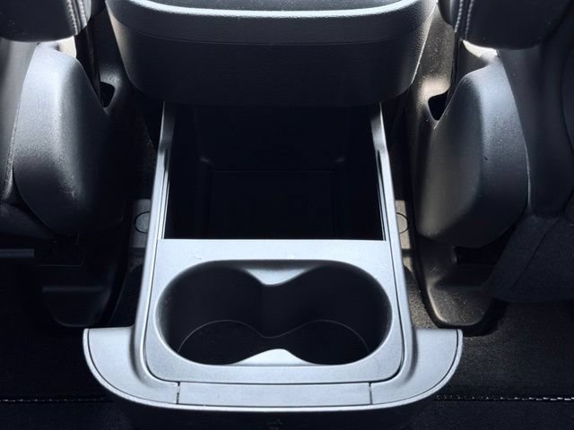 Used 2025 Chrysler Pacifica Select FWD image 31