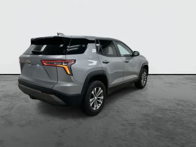 Used 2026 Chevrolet Equinox LT FWD image 3