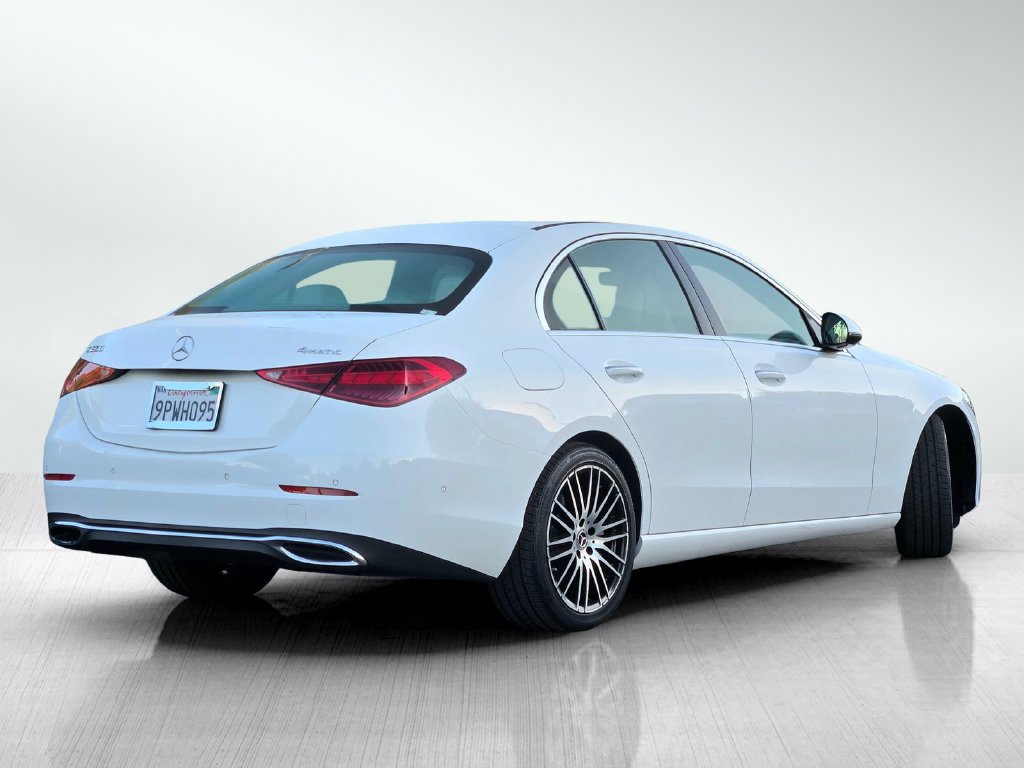 Used 2024 Mercedes-Benz C 300 4MATIC Sedan image 4